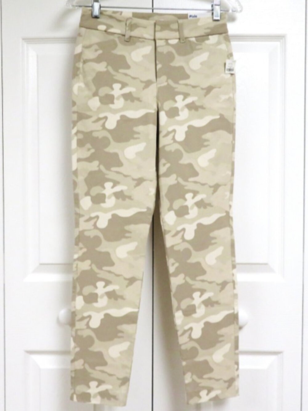 Old Navy High-Rise Pixie Ankle Sand Camo Pants Size 0
